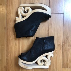 Jeffrey Campbell Sleigh Booties